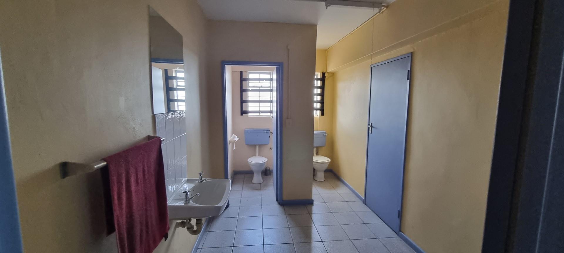 0 Bedroom Property for Sale in Beaconvale Western Cape